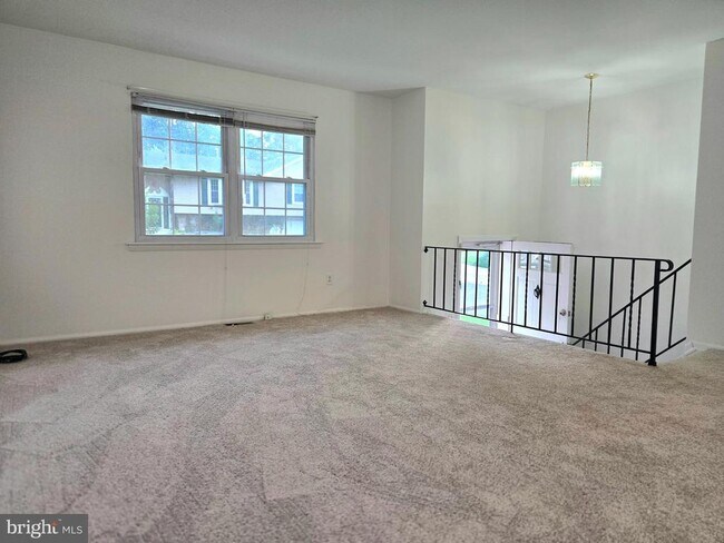 Foto del edificio - 901 Country Terrace