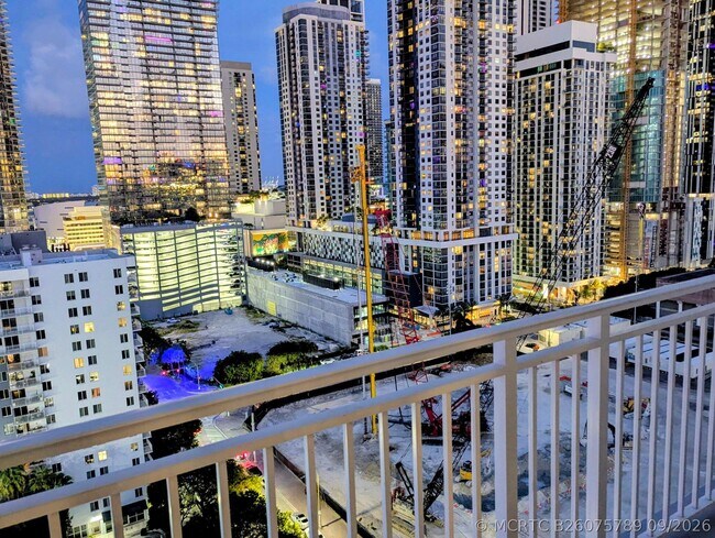 Foto del edificio - 850 N Miami Ave