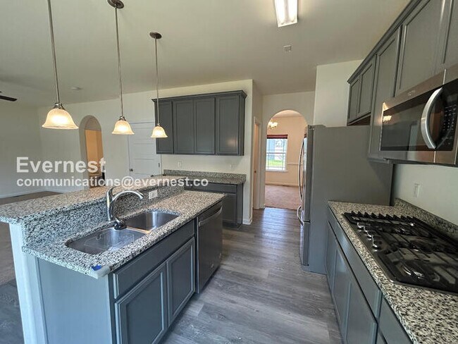 Foto del edificio - 102 Ridgeway St