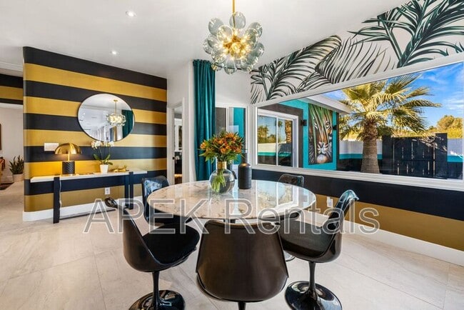 Foto del edificio - 2325 N Girasol Ave