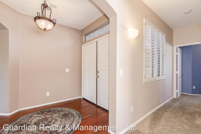 Building Photo - 2 br, 2 bath House - 17631 N Goldwater Dr.
