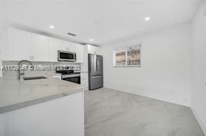 Building Photo - Northwest 43rd Court, Miami, FL 33126 - 2 ...