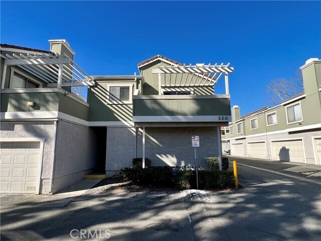 Foto del edificio - 550 Golden Springs Dr