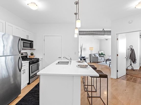 Foto del edificio - 1541 N Jefferson St