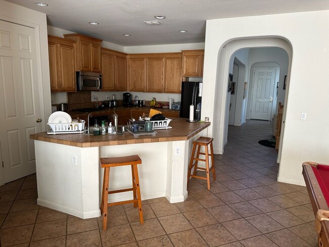 Building Photo - 10225 Blossom Ridge Dr