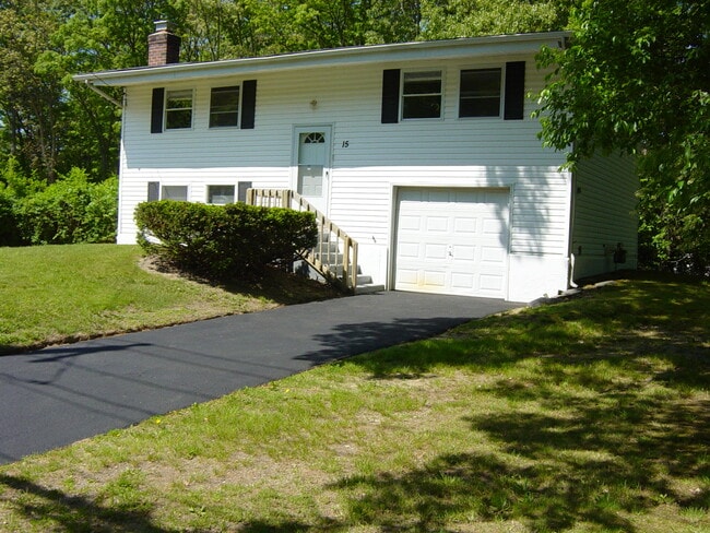 Building Photo - 15 Arrowhead Ln