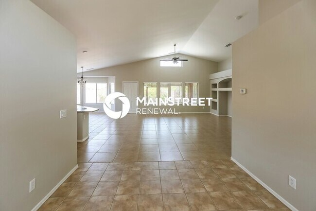 Foto del edificio - 3 Bedroom Pet-Friendly Home in TOLLESON, AZ with Main Street Renewal