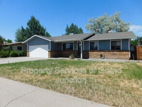 Building Photo - 644 Starlight Dr