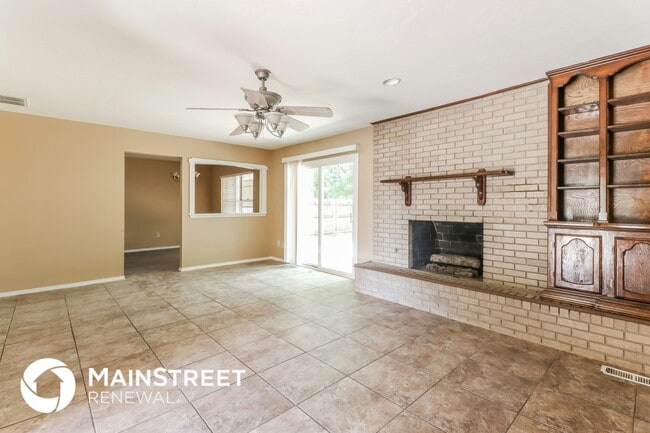 Building Photo - 11520 Bel Air Pl