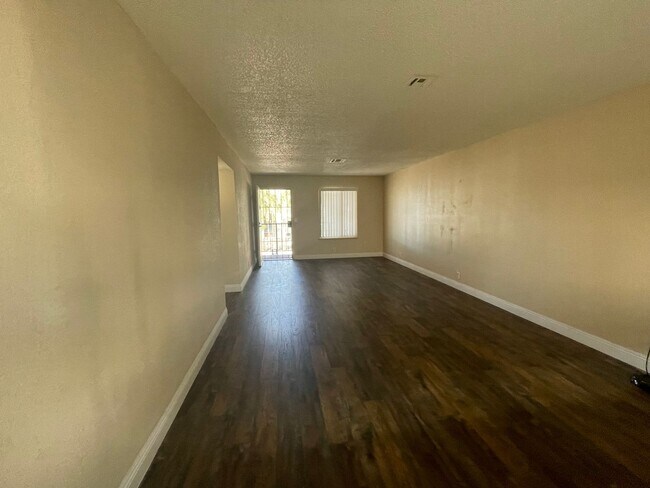 Building Photo - Cute 2bed/2bath Condo