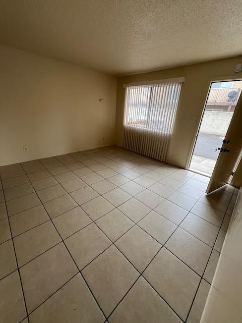 Building Photo - 224 E Granger Ave