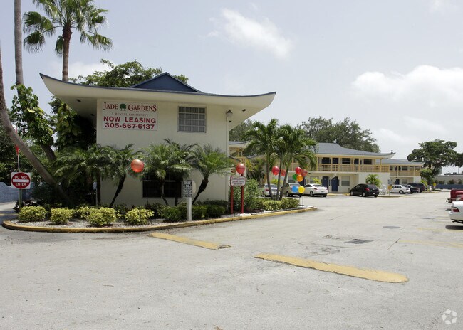 Jardines de Jade - Jade Gardens Apartments