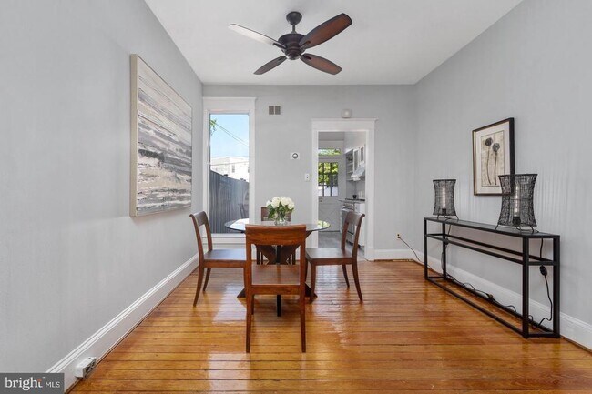Foto del edificio - 509 N Columbus St