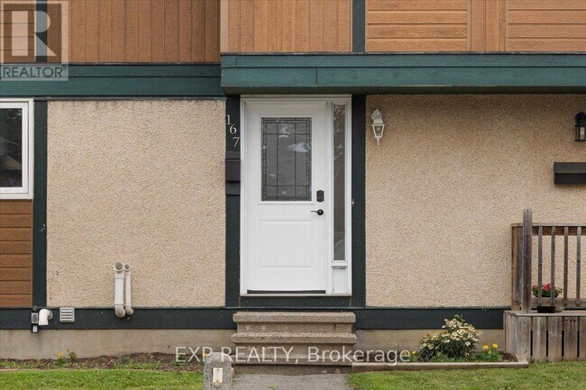 Photo du bâtiment - 1449 Ridgebrook Dr