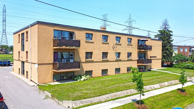 Building Photo - 30 Torbolton Dr