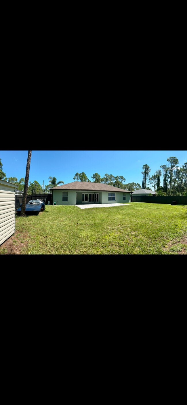 Building Photo - 5725 Gallopo Rd