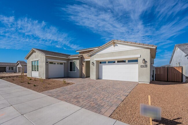 Building Photo - New Build Beauty /Terrace at Madera Tri-Po...