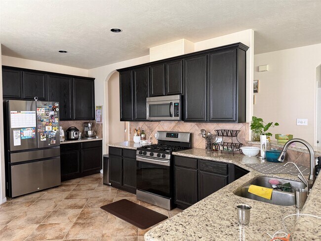Foto del edificio - 24930 Diamond Ranch Dr