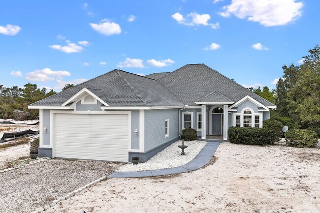 Foto del edificio - 31577 River Rd