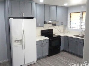 Building Photo - 7153 Makahuena Pl
