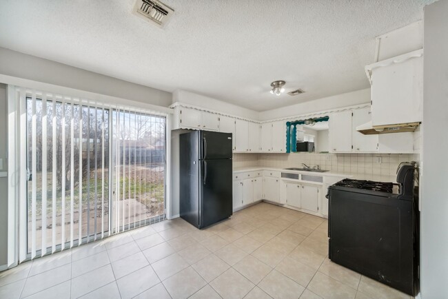 Foto del edificio - Amazing 3 Bedroom Home in Coweta!