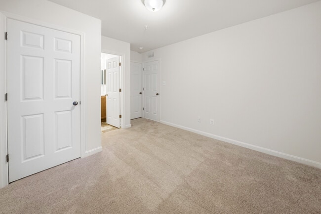 Building Photo - 375 Tumblers Wy