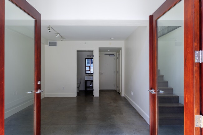2nd BR / Office - 940 E 2nd St