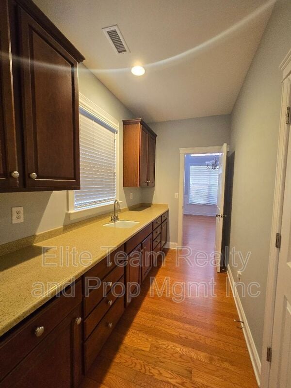 Building Photo - 1188 Stonedown Ln