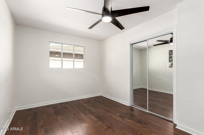 Foto del edificio - 1507 E Cedar St