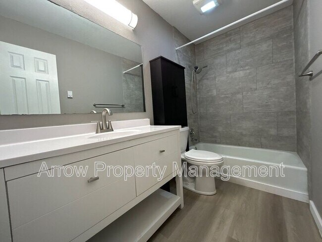 Foto del edificio - 222 Park Ave