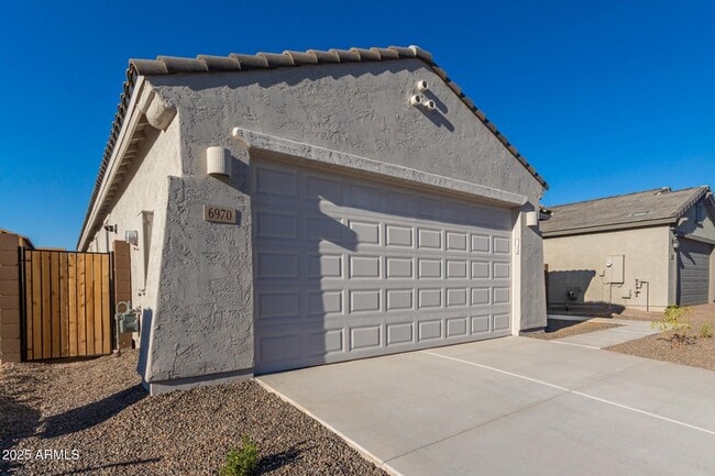 Building Photo - 6970 W Gwen St