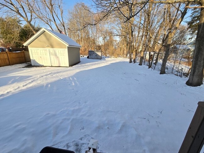 Foto del edificio - 444 Groveland St