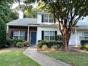 Building Photo - 3210 Summercroft Ln