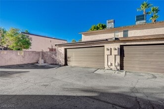 Building Photo - 4339 Spencer St