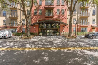 Building Photo - 911 N Orange Ave