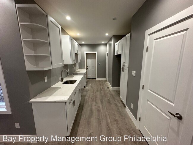 Building Photo - 3 br, 1.5 bath House - 5603 Master St