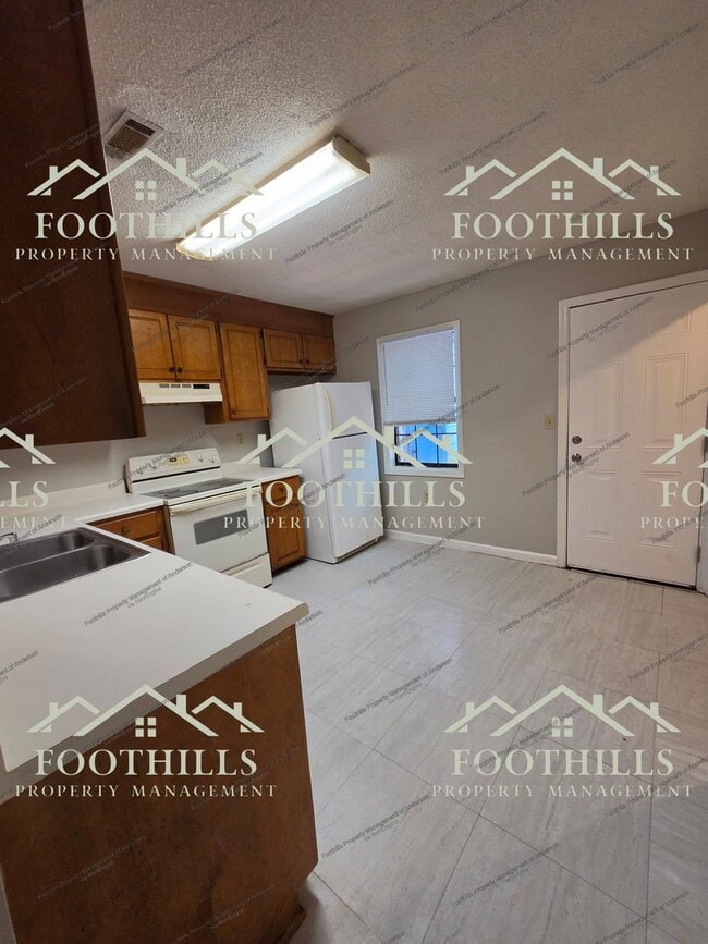 Foto del edificio - 119 Woodland Dr