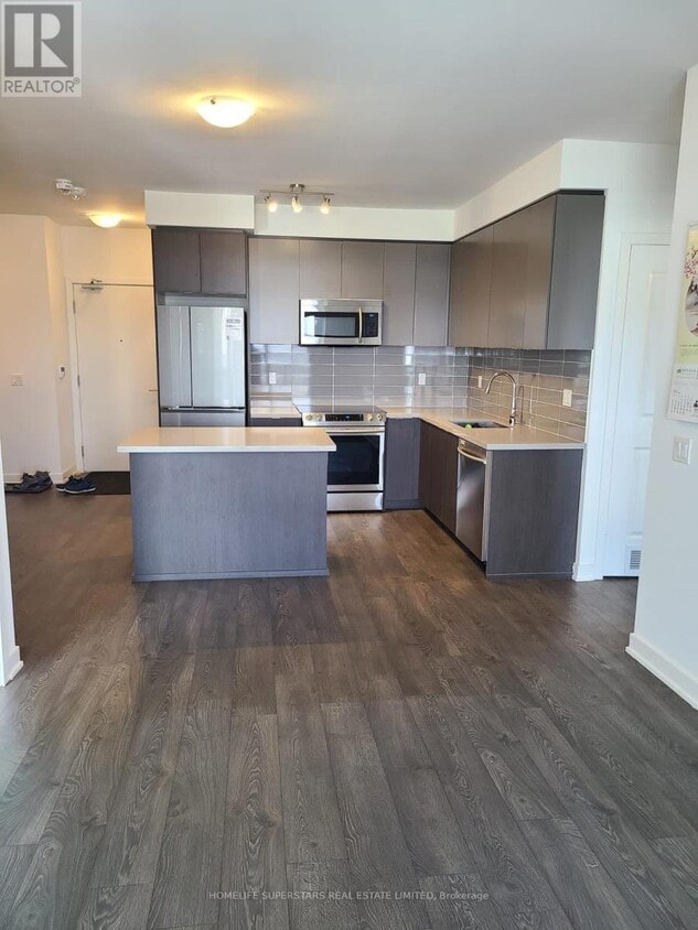 Photo principale - 4699-4699 Glen Erin Dr