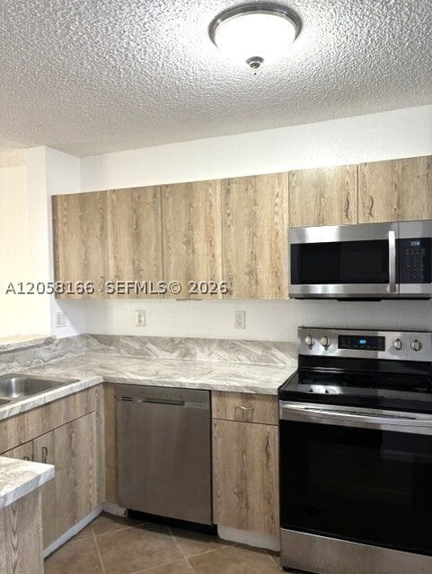 Building Photo - 14367 SW 120th Ct