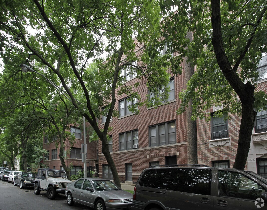 The Edward Apartments - The Edward