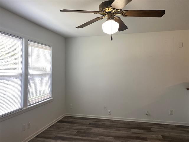 Building Photo - 425 Wanda Way