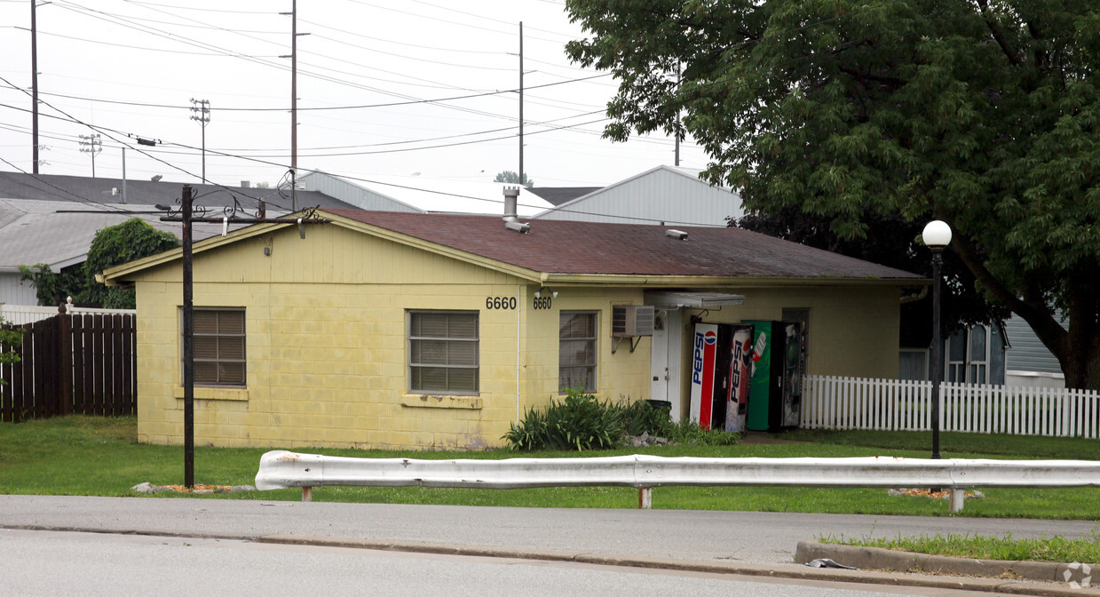 Primary Photo - East Indy Mobile Estates