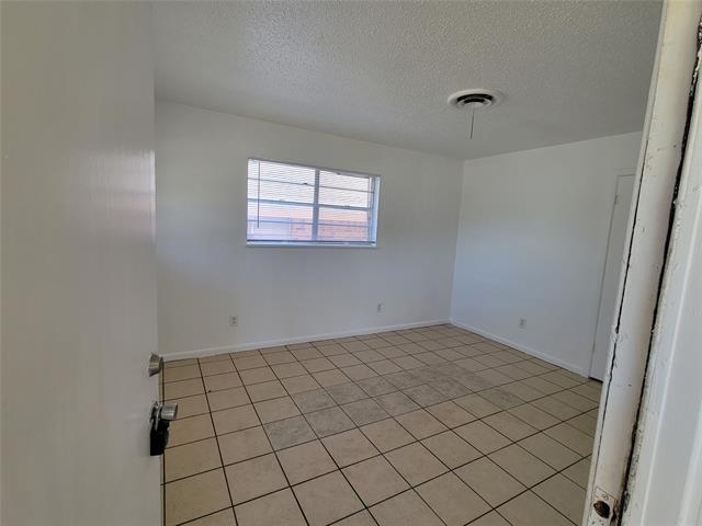 Building Photo - 1528 W Elm St