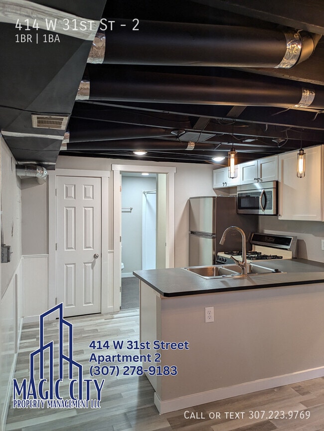 Building Photo - 414 W 31st St