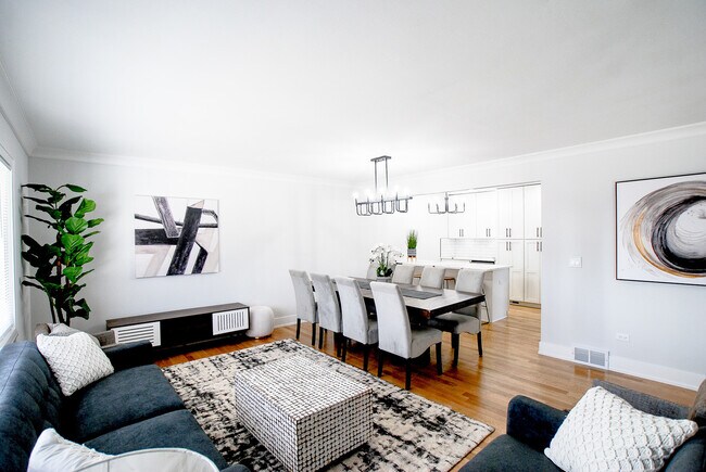 Foto del edificio - 1034 Forest Ln