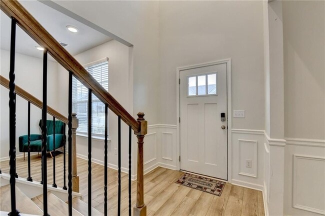 Building Photo - 115 Eleanora Pk