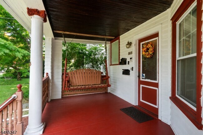 Foto del edificio - 165 Claremont Ave