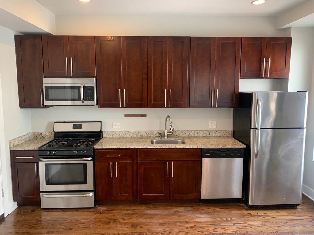 Foto principal - 919 N. Damen Ave