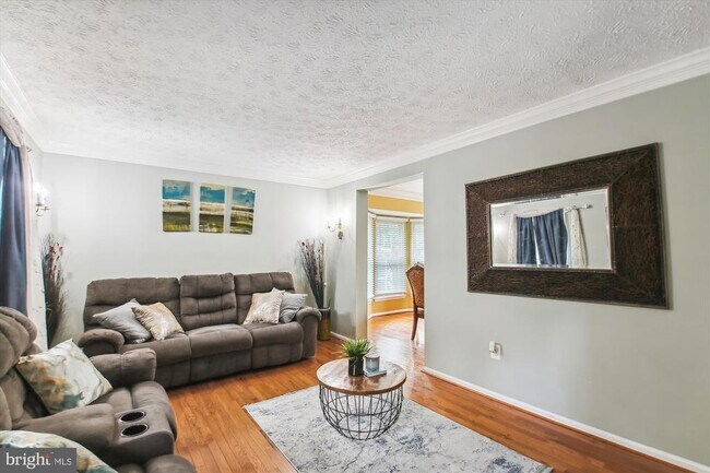 Foto del edificio - 6018 River Birch Ct