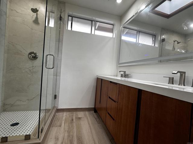 Building Photo - 13625 Mango Dr